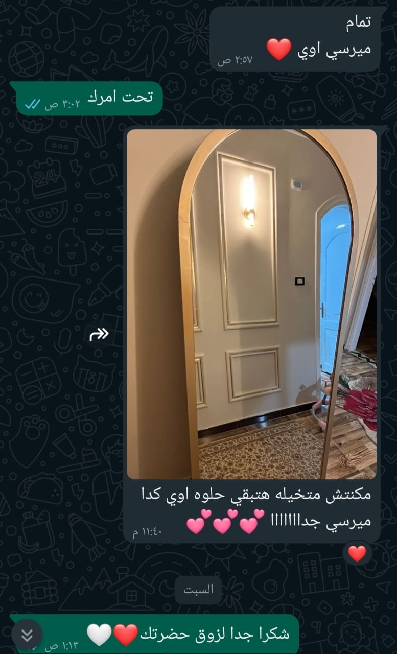 Customer review - the mirror is beautiful